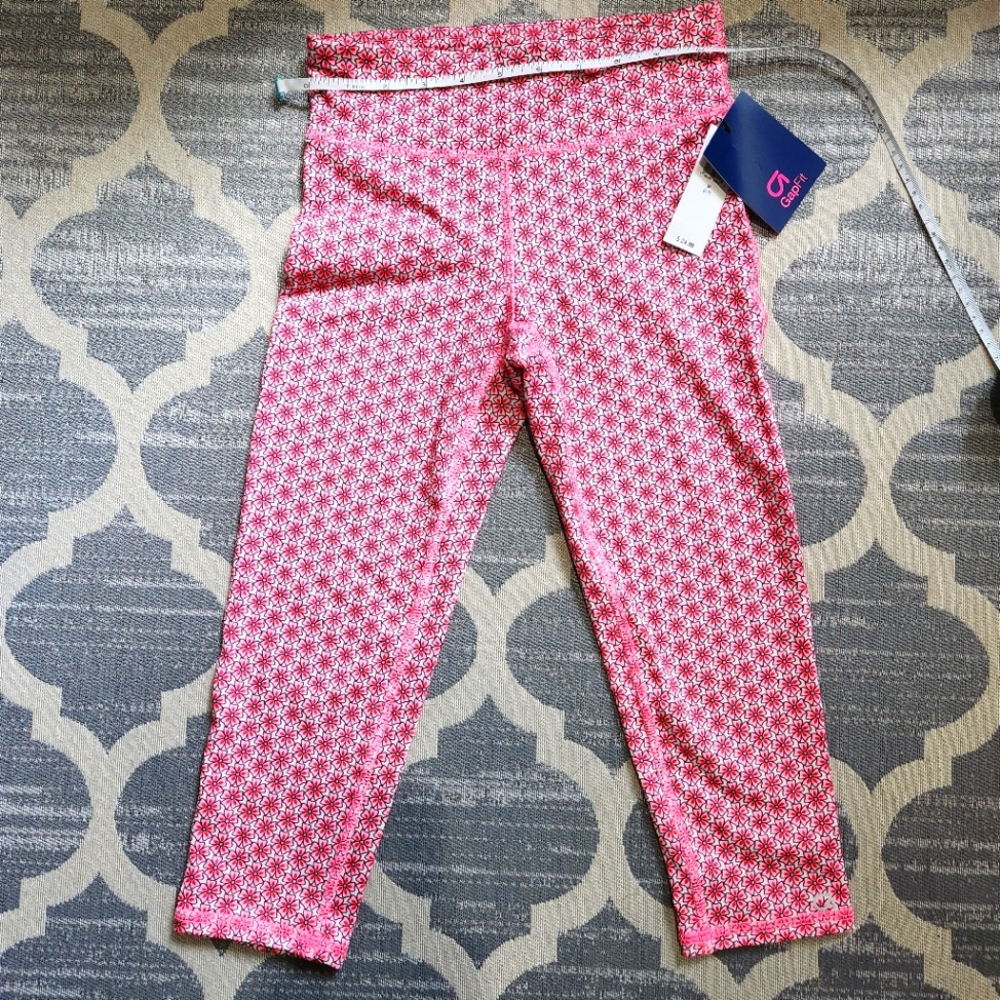 Gap Fit girls M (8-9) Capri Sport pink floral